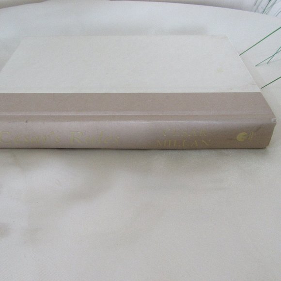 Cesar Mallan Dog Book - Hard Cover - Picture 9 of 10